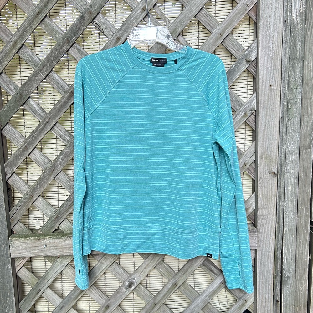 Prana Long Sleeve Athletic Top size M Medium